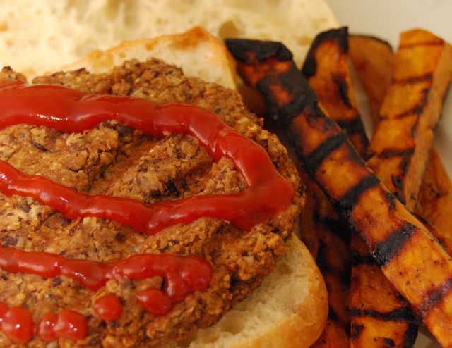 Black Bean Chipotle Burgers Black Bean Chipotle Burgers