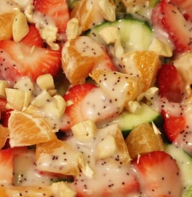 simple strawberry salad